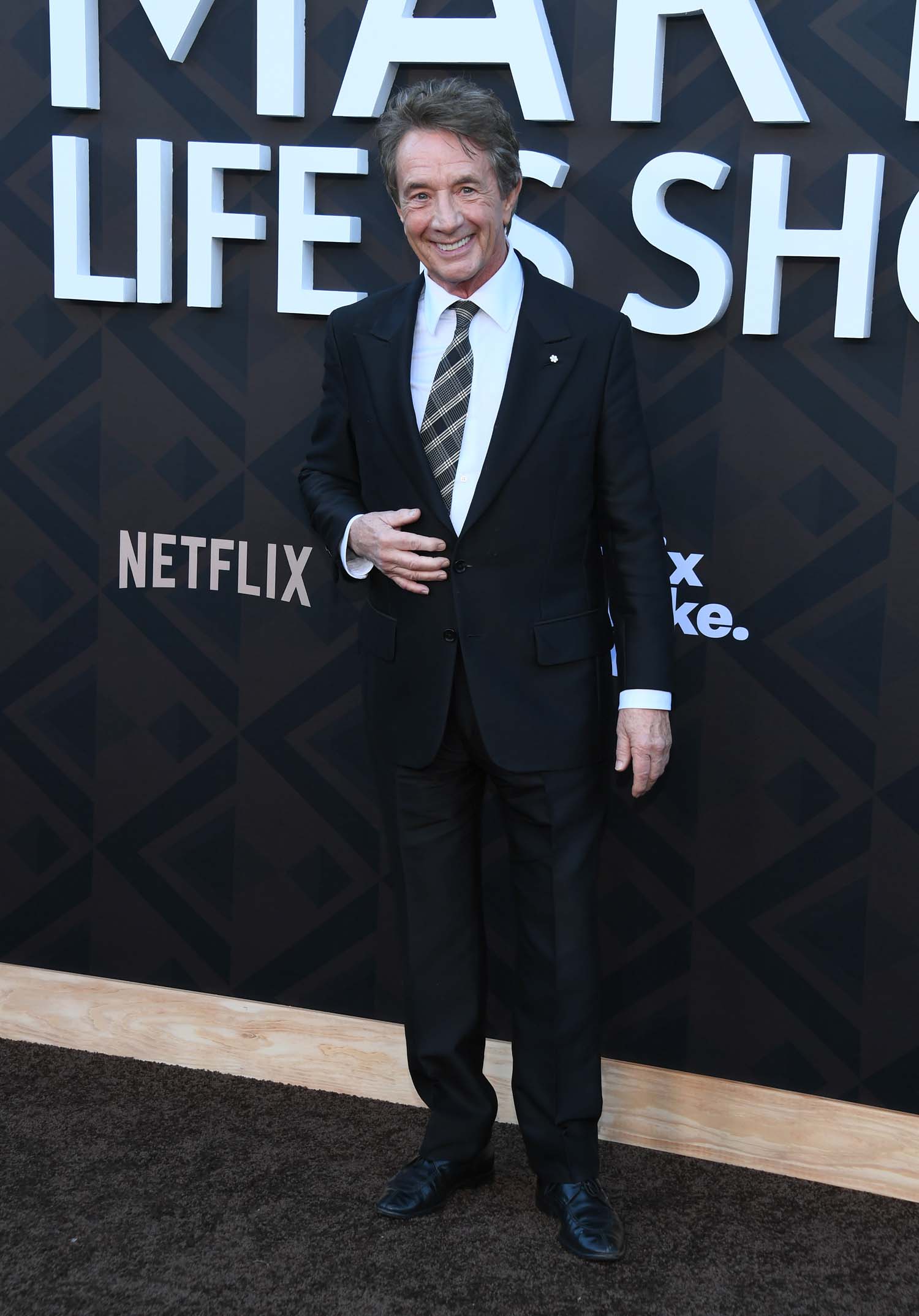 Martin Short Put on a Smile For His Documentary – Go Fug Yourself