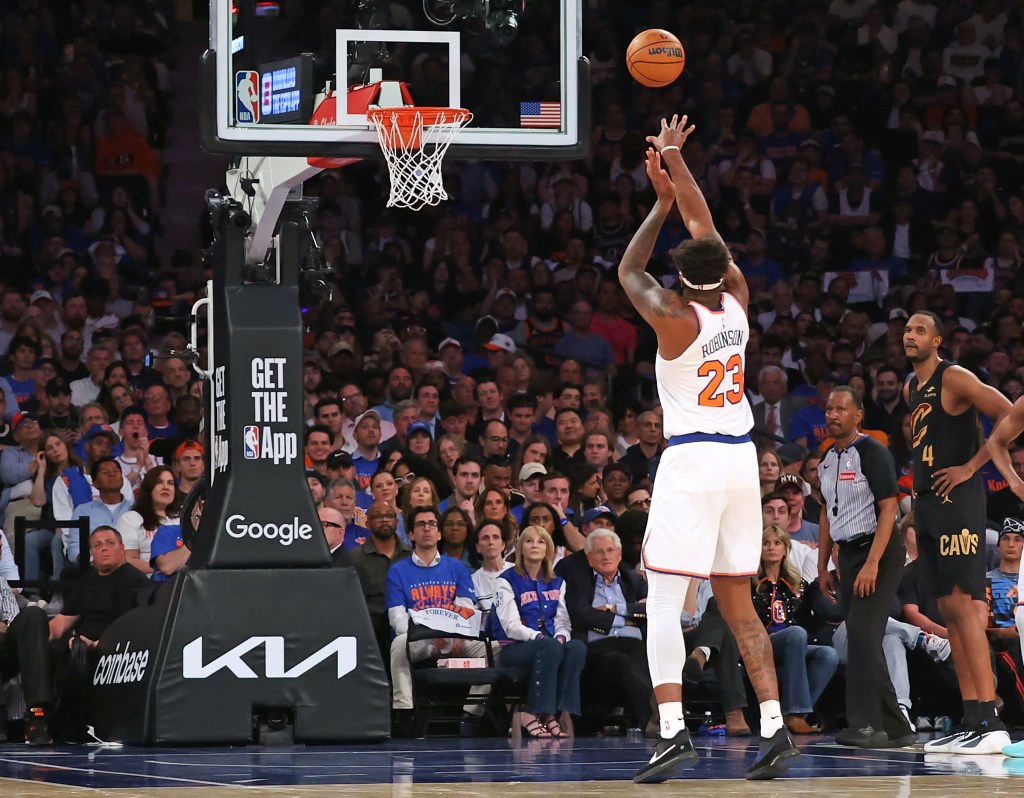 Mitchell Robinson’s free throw woes aren’t going away for Knicks