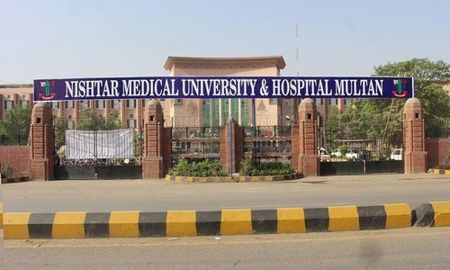Nine suspended from Nishtar Hospital after HIV-positive patient’s surgery without mandatory screening
