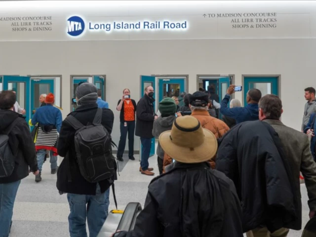 North America’s largest commuter rail system shuts down as unions launch strike | The Express Tribune