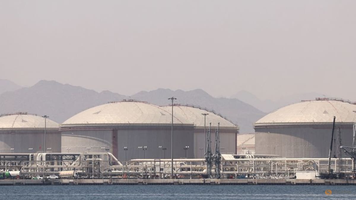 Oil slips to 2-week low as US-Iran talks continue, but no peace deal yet