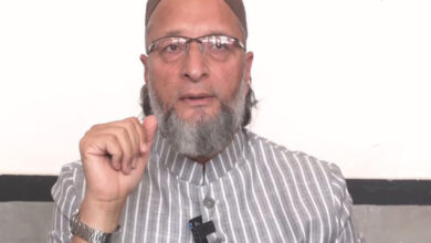 Owaisi criticises Mamata Banerjee for exploiting Muslims as vote bank