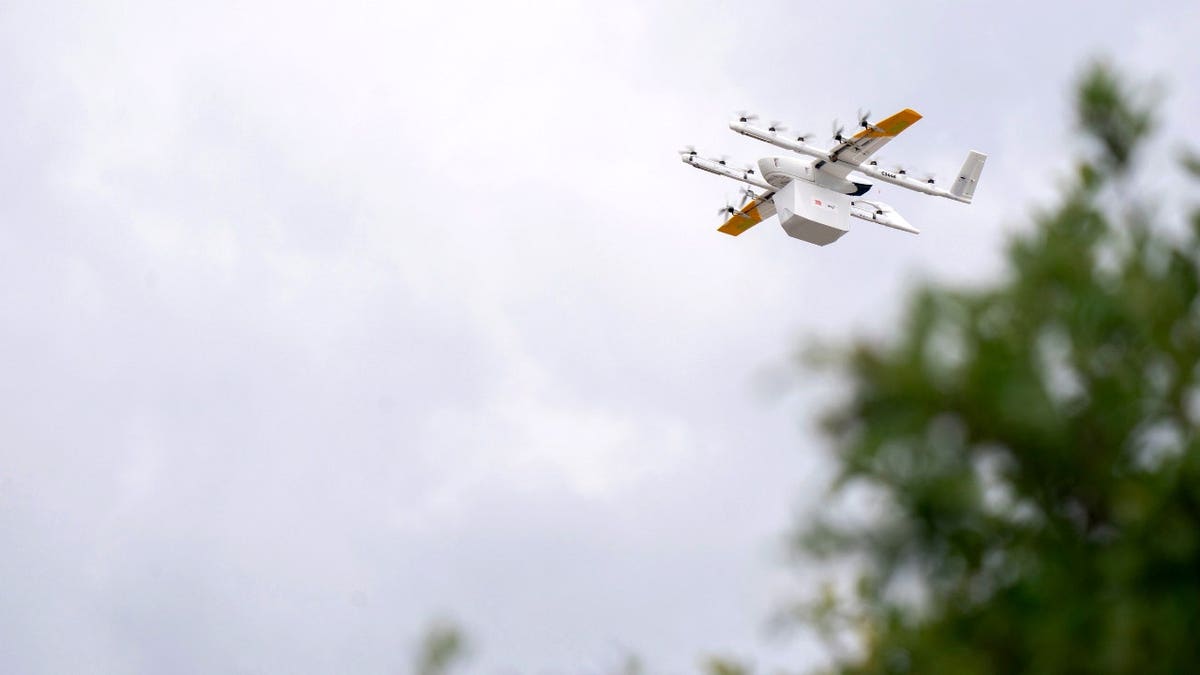 Papa Johns drone delivery skips the pizza