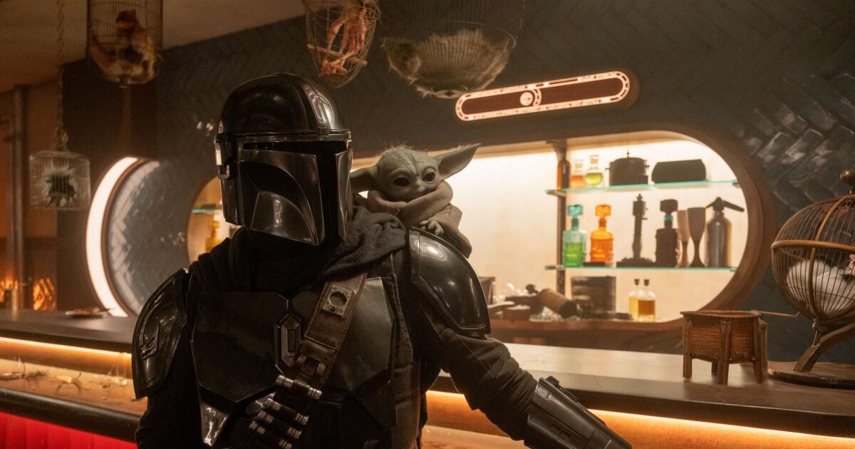 Pedro Pascal goes undercover for ‘Star Wars’ surprise at Disneyland