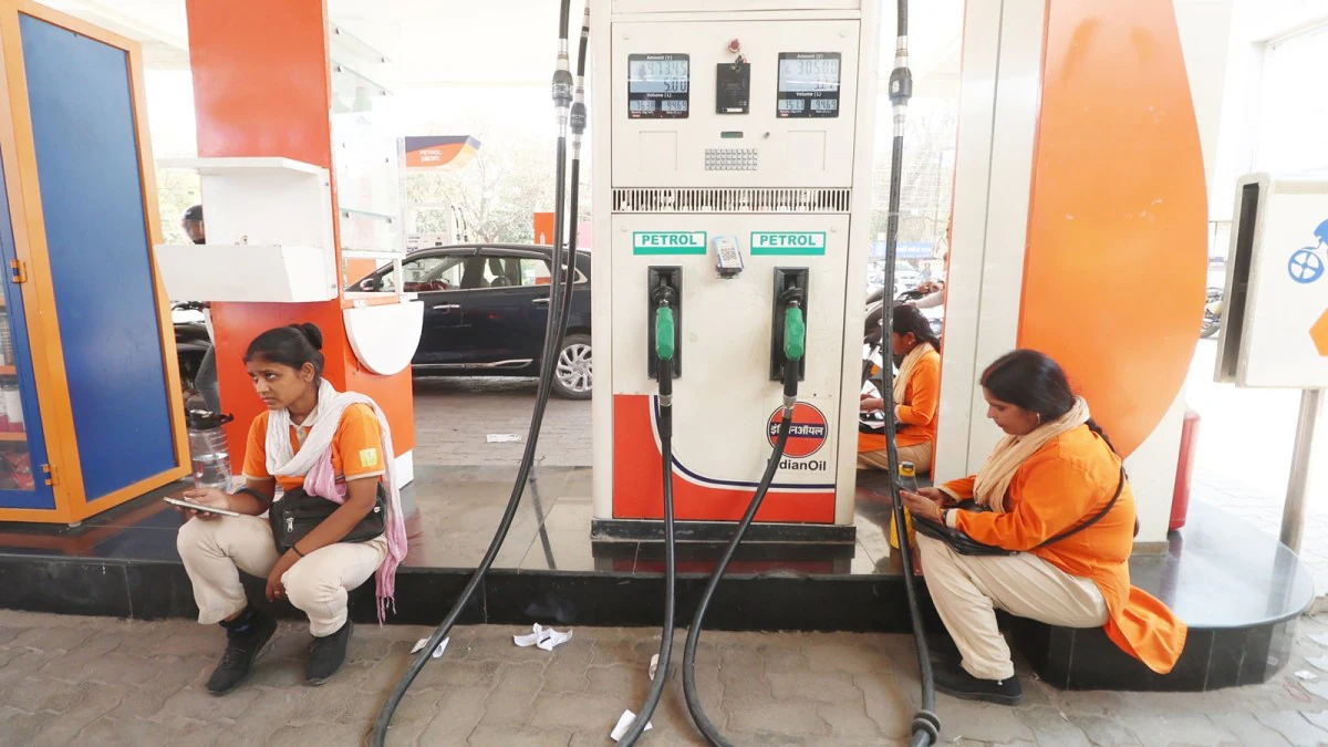 Petrol, diesel prices hiked by Rs 3 per litre – News Today | First with the news