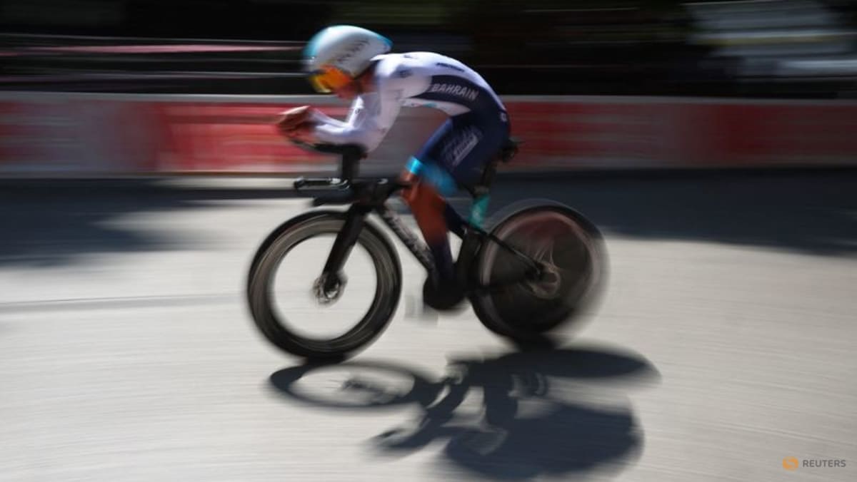 Portugal’s Eulalio takes over Giro lead, but misses out on stage win