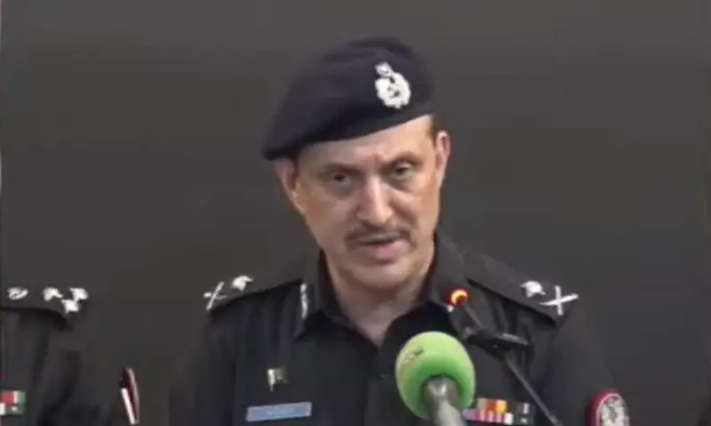 Probe shows foreigners’ involvement in network run by alleged drug queenpin Anmol alias Pinky: Karachi AIG