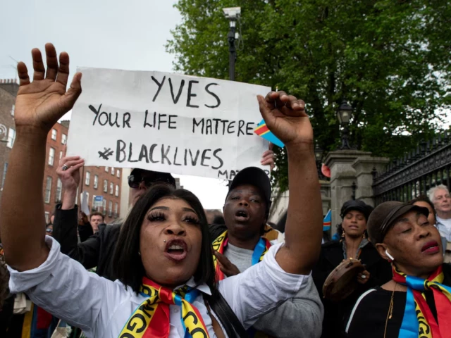 Protesters condemn Ireland’s ‘George Floyd moment’ after death of Congolese-born man | The Express Tribune