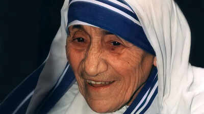Quote of the day by Mother Teresa: “We do not need guns and bombs to bring peace, we need…” – the timeless lesson on peace by Saint Mother Teresa of Calcutta | World News – The Times of India