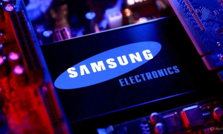 Samsung Electronics’ board chairman urges union to resolve pay disputes