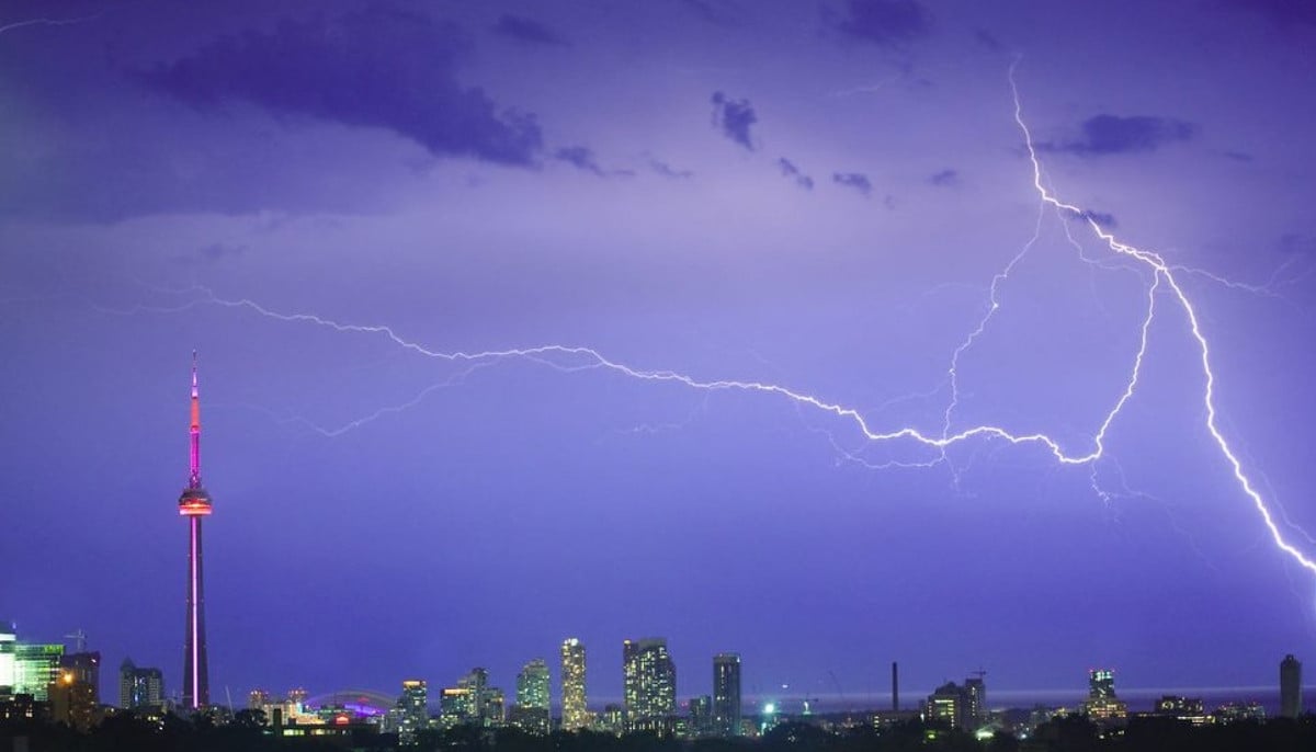 Severe thunderstorm watch issued for Toronto region by Environment Canada