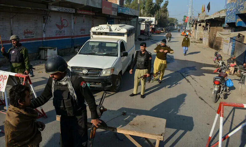 Suicide attack targets police post in KP’s Bannu, casualties feared
