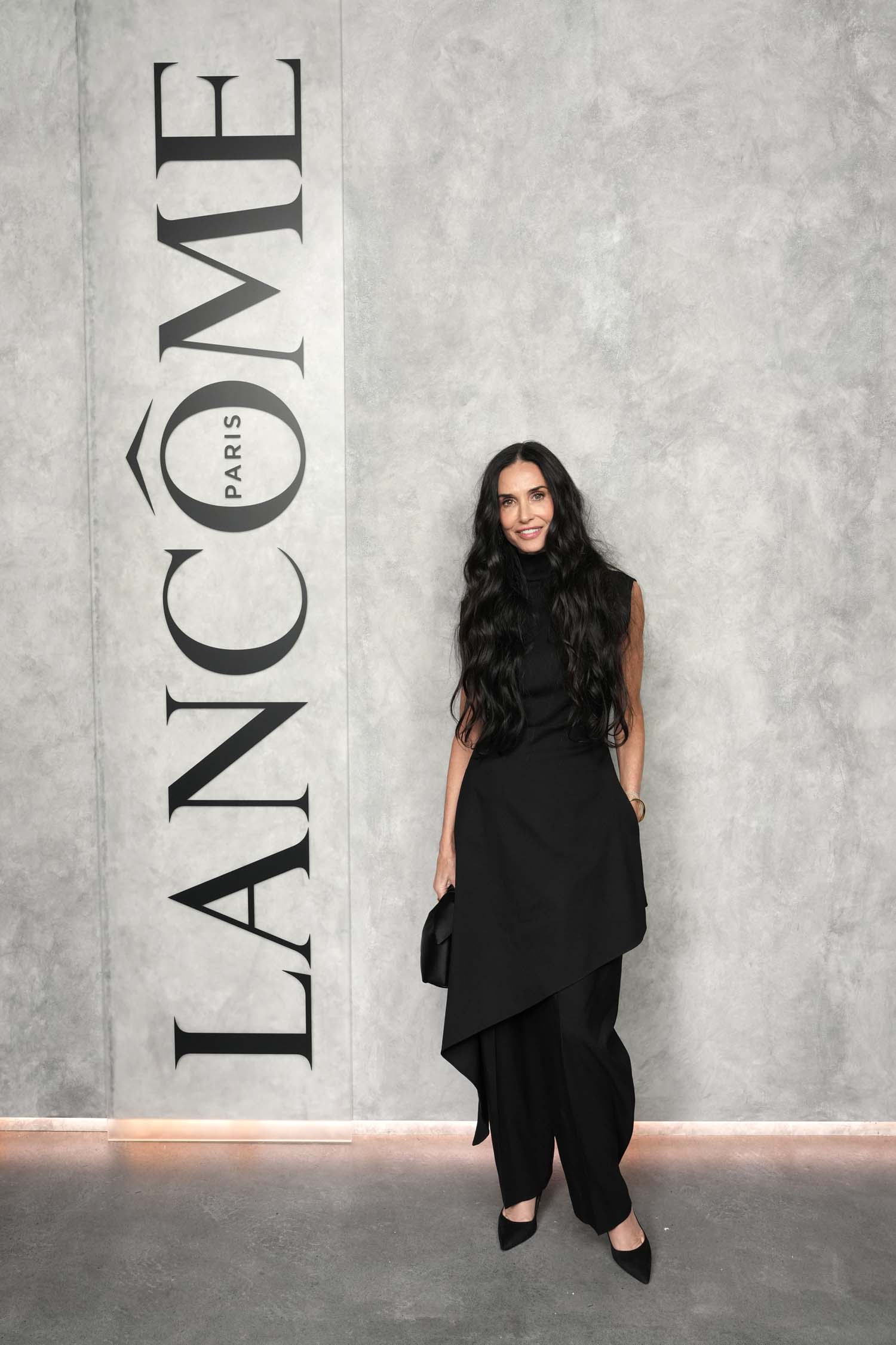 The Step-and-Repeat at this Lancome Party Was Annoying – Go Fug Yourself