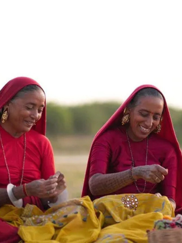 These Indian Startups Are Helping Artisans Take Handlooms, Clay & Tribal Art Worldwide