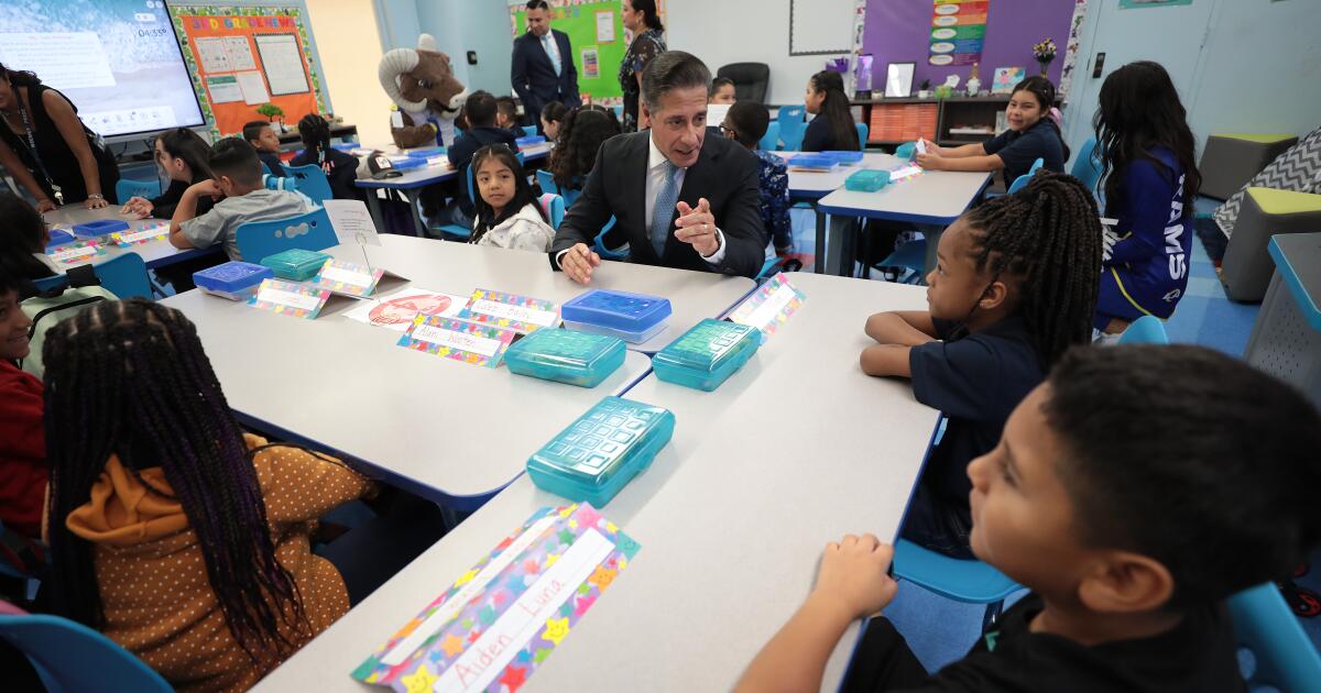 Top LAUSD academic chiefs leaving as test scores rise and FBI raid sidelines Carvalho