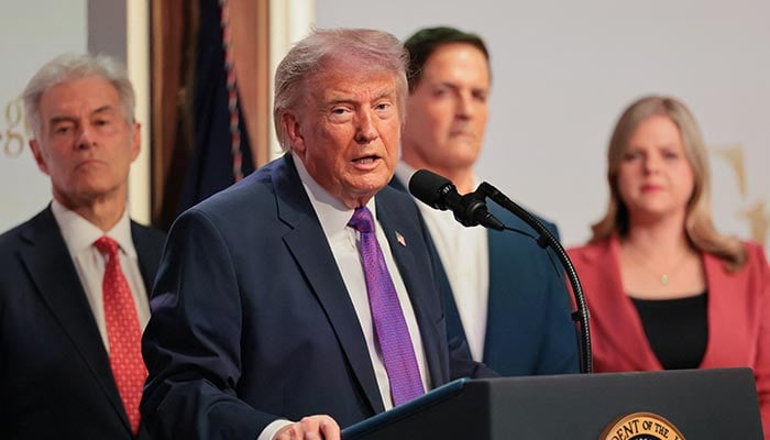 Trump says held off on new Iran attack, upbeat for agreement