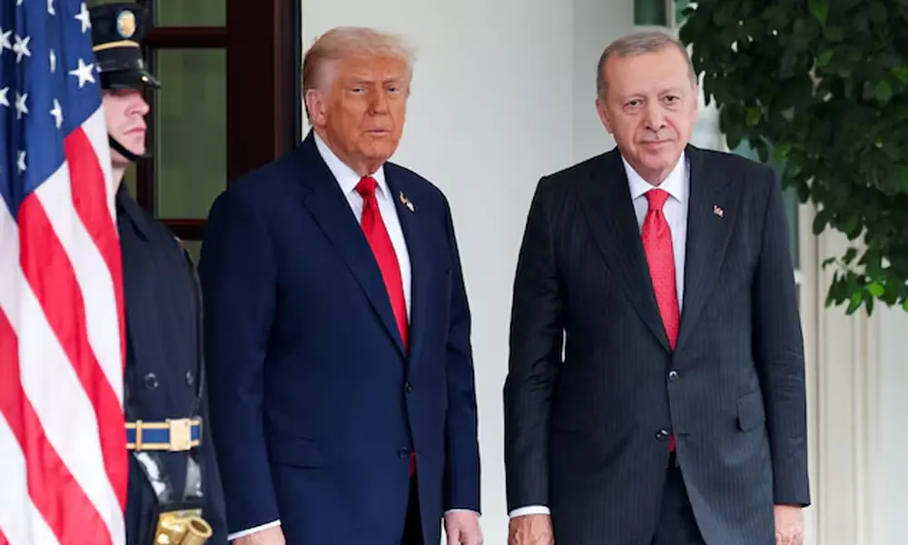 Turkey’s Erdogan tells Trump issues with Iran can be resolved, Ankara says