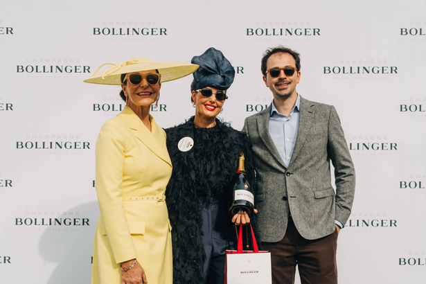 Twin wins Punchestown Festival best dressed competition and trip of a lifetime
