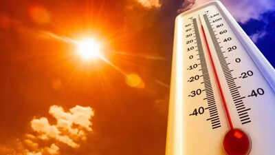 UP Weather Alert: आंधी-पानी के बाद मिली राहत खत्म, उमस और तेज