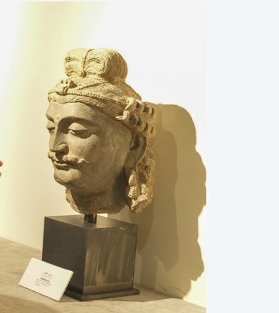 US returns over 450 looted artefacts to Pakistan