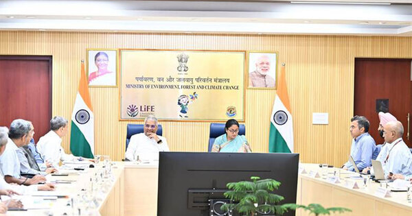 Union Environment Minister reviews Delhi-NCR air pollution action plan
