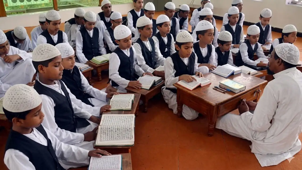 Uttarakhand Waqf Board का बड़ा फैसला, अब बाहरी राज्यों के छात्रों को मदरसों में नहीं मिलेगा प्रवेश – Doon Horizon
