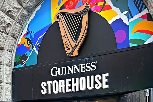 Vicky Pattison enjoys a girls' trip to Dublin as she visits iconic sights