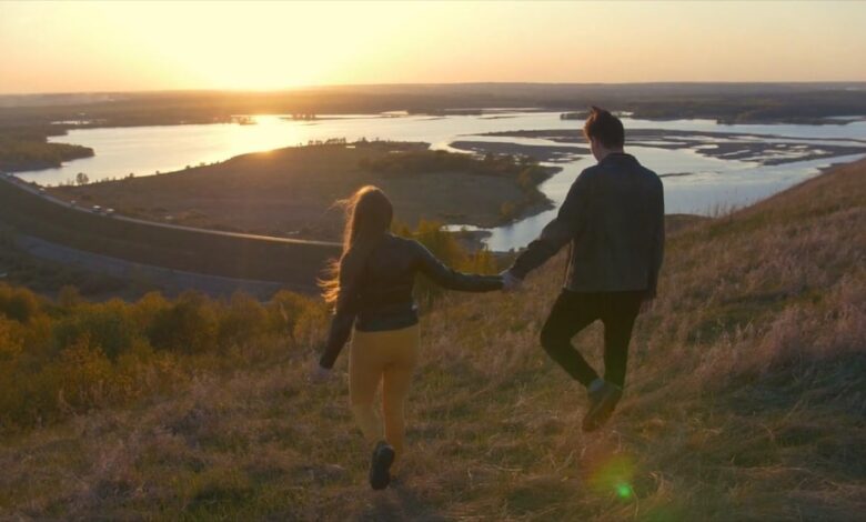 Video New dating trend turning errands into romance