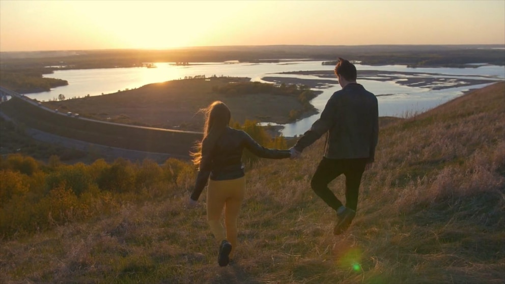 Video New dating trend turning errands into romance