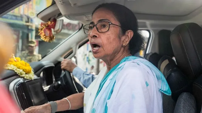 West Bengal: 101 TMC councillors resign across state