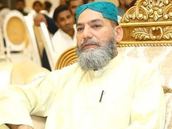 حیدرآباد، سنی تحریک کے رہنما پر حملے کے خلاف احتجاج، پولیس پر ملزمان نہ پکڑنے کا الزام | Express News