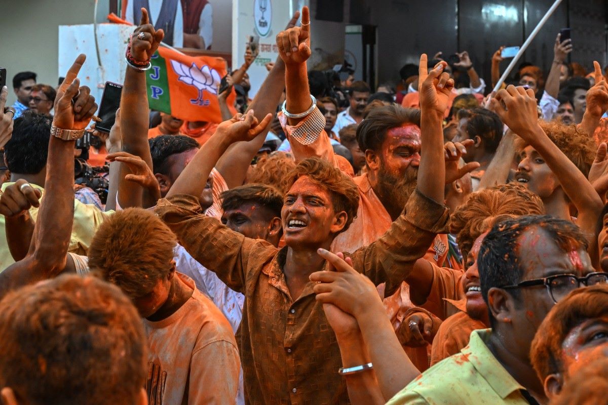 مغربی بنگال کے اہم الیکشن میں بی جے پی نے اپوزیشن کا قلعہ فتح کر لیا
