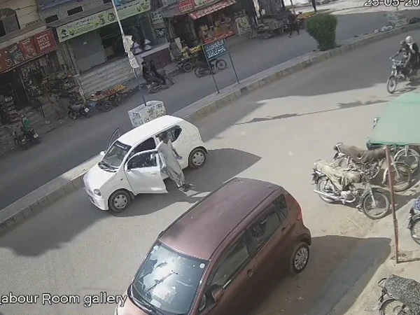 ملیر سعودآباد میں نوبیاہتا جوڑے کے قتل میں ملوث مرکزی ملزم گرفتار | Express News