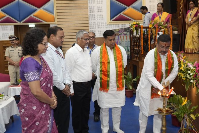 ১৯তম রোজগার মেলা সফলভাবে অনুষ্ঠিত সিয়ালদহে